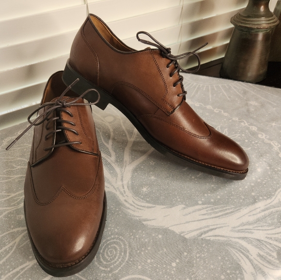 NWOT Johnston & Murphy Brown Wingtip Mens Shoes Size 11 W - Picture 1 of 9
